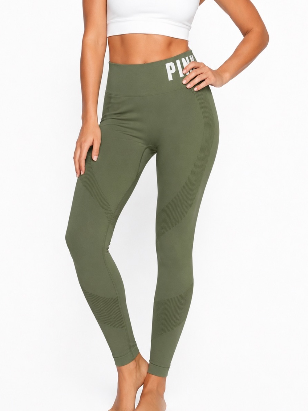 PINK Victoria’s Secret active leggings
Size medium